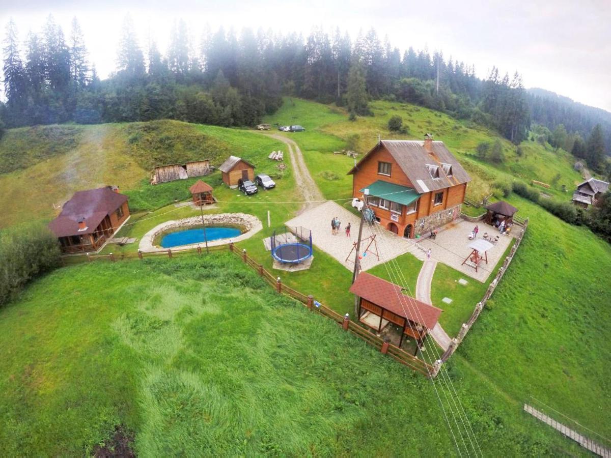 Lisoviy Zatyshok, Z Vidkrutum Litnim Baseynom Hotel Slavske Buitenkant foto