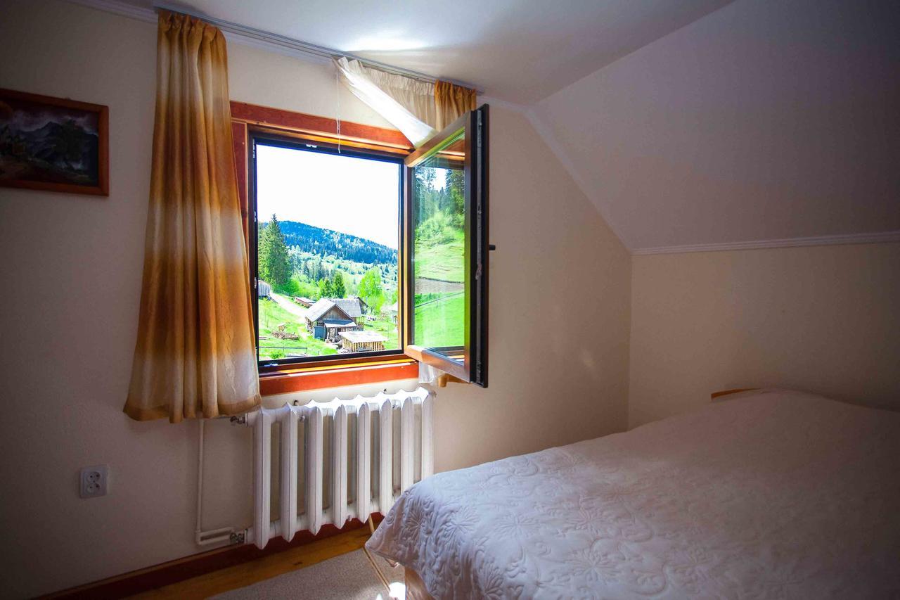 Lisoviy Zatyshok, Z Vidkrutum Litnim Baseynom Hotel Slavske Buitenkant foto